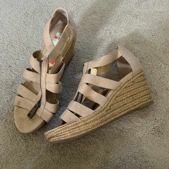 Ralph Lauren Wedges - Picture 2 of 2